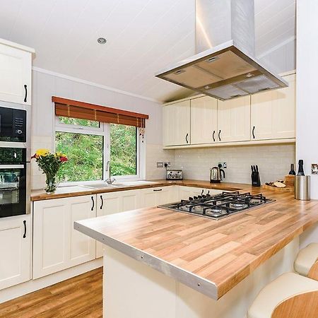 Keswick Reach Lodge Retreat Bassenthwaite Lake Bagian luar foto