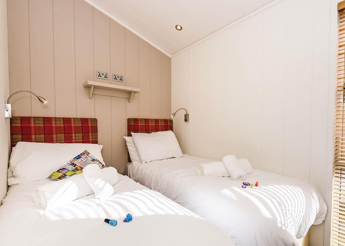 Keswick Reach Lodge Retreat Bassenthwaite Lake Bagian luar foto