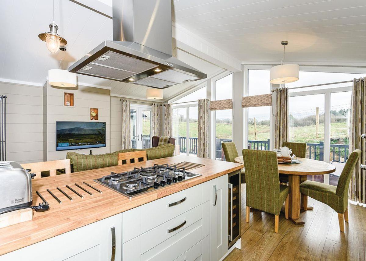Keswick Reach Lodge Retreat Bassenthwaite Lake Bagian luar foto