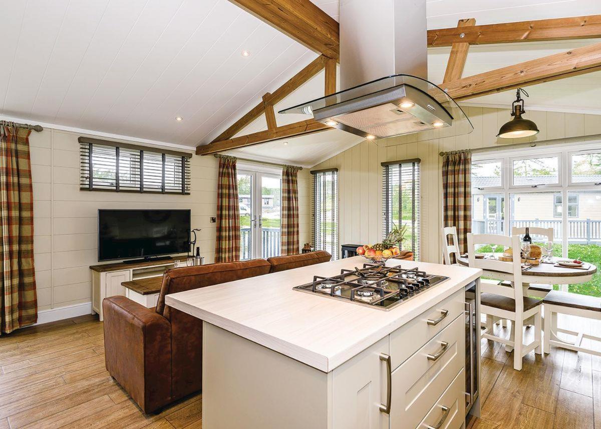Keswick Reach Lodge Retreat Bassenthwaite Lake Bagian luar foto